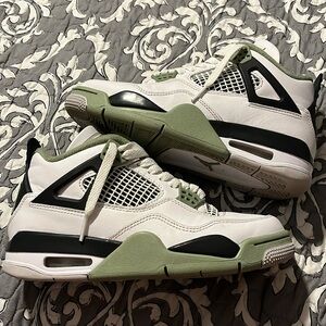 Women’s Air Jordan 4 Retro Seafoam